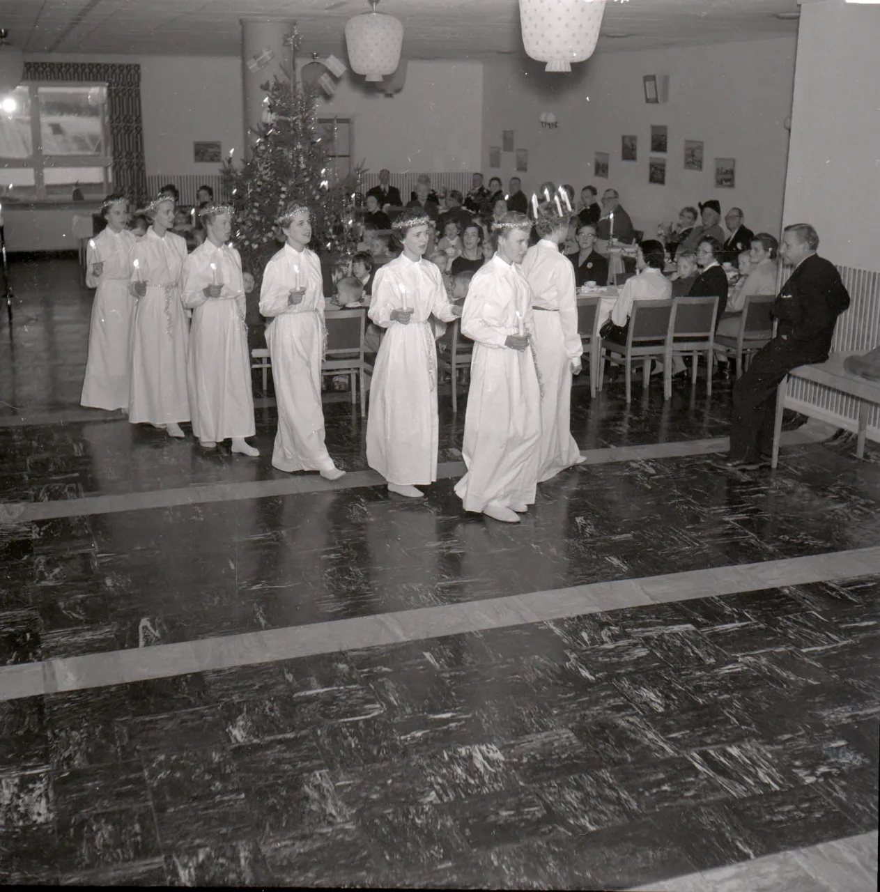 ASEA Härnöverken Luciafest 19571213 bild 8