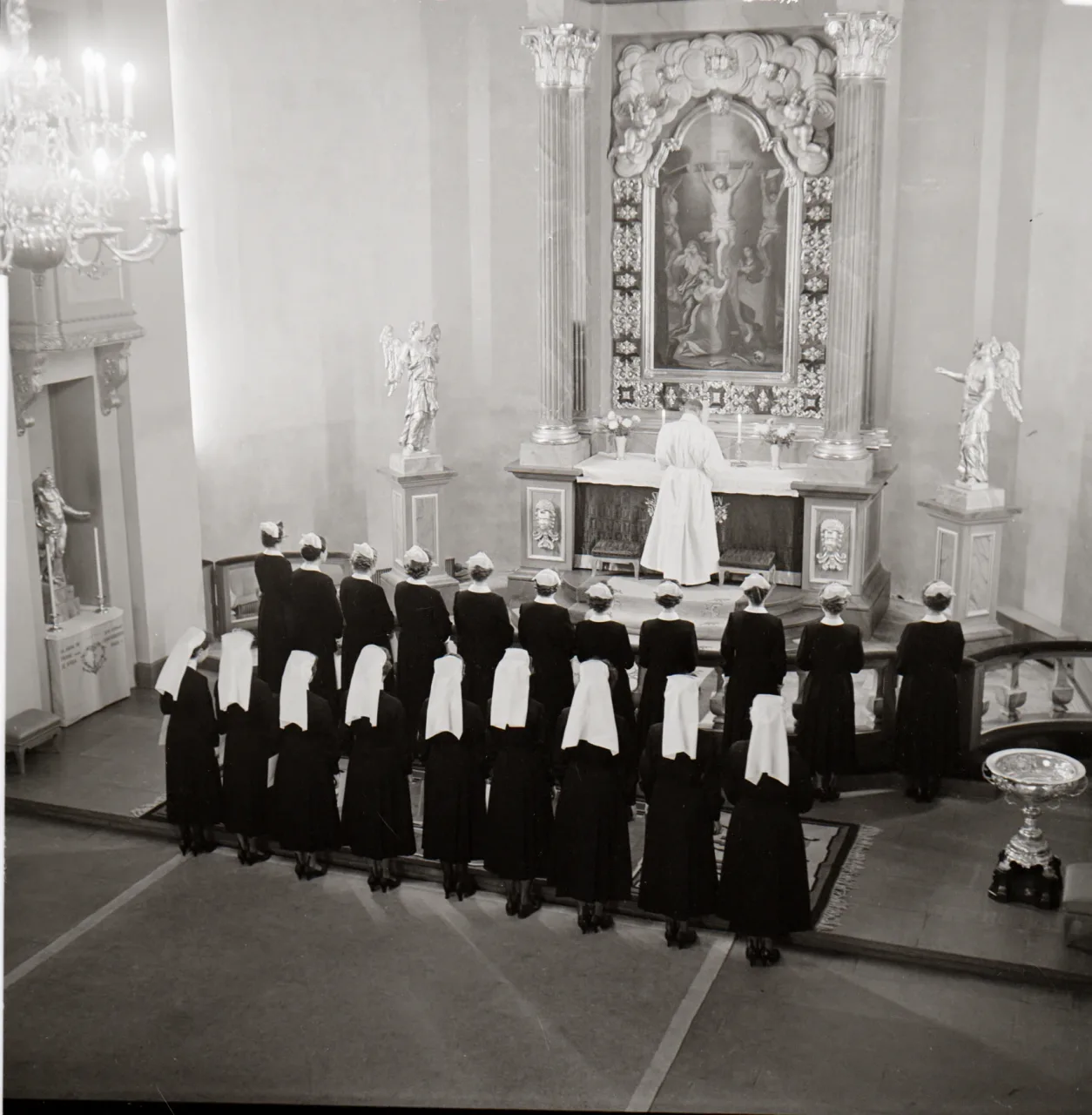 Hemsysterinvigning 19581200 bild 5