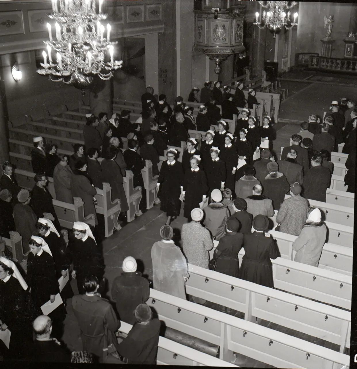 Hemsysterinvigning 19581200 bild 6